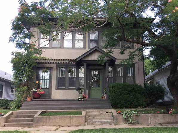 220 N 3rd St