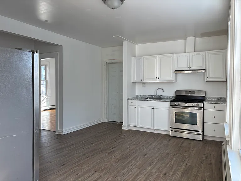 292 Ridgefield Ave #3 — Photo 6