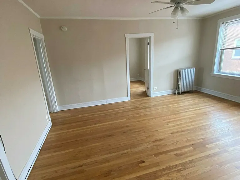 2350 W Touhy Ave #2 — Photo 4