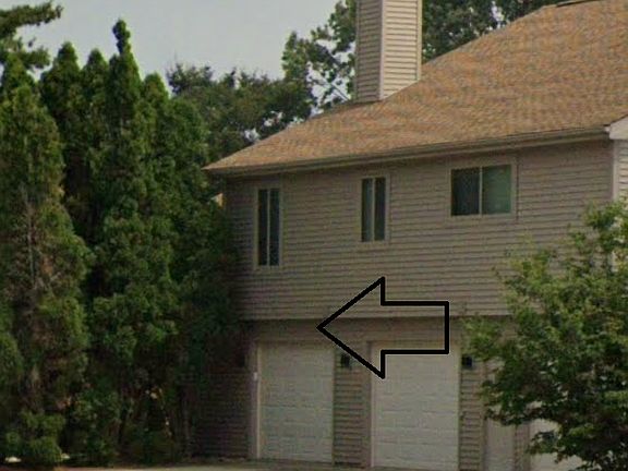 2nd image of 108 Burwash Ave APT D