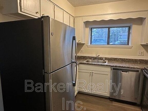 3rd image of 607 Dylan Ct