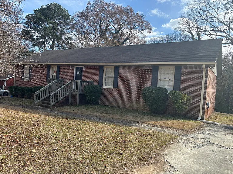5576 Rock Garden Ct #B — Photo 8