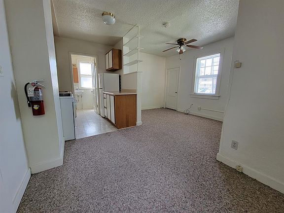 3rd image of 620 Bowery St APT 2