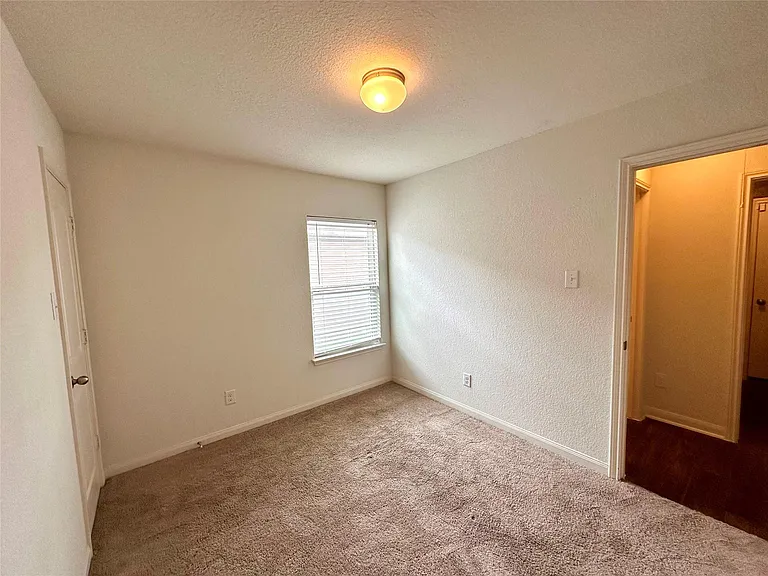 1469 Breanna Ln — Photo 8