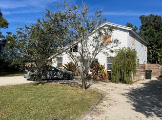 137 Coconut Rd, Delray Beach, FL 33444