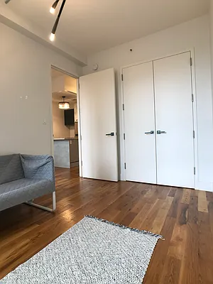 Rented by City Vista Inc | media 7