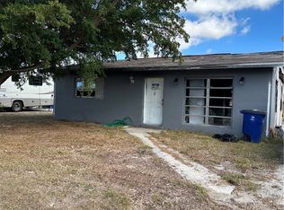 18509 Iris Rd, Fort Myers, FL 33967