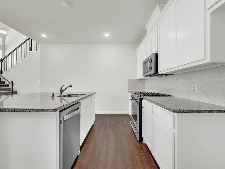310 Myrtle Beach Dr — Photo 12