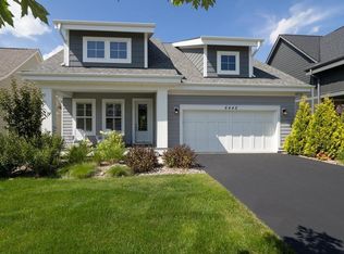 6442 Timber Arch Dr, Chaska, MN 55318