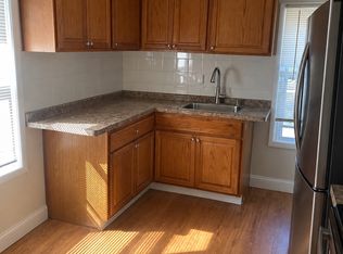 60 Lincoln St #2, Enfield, CT 06082