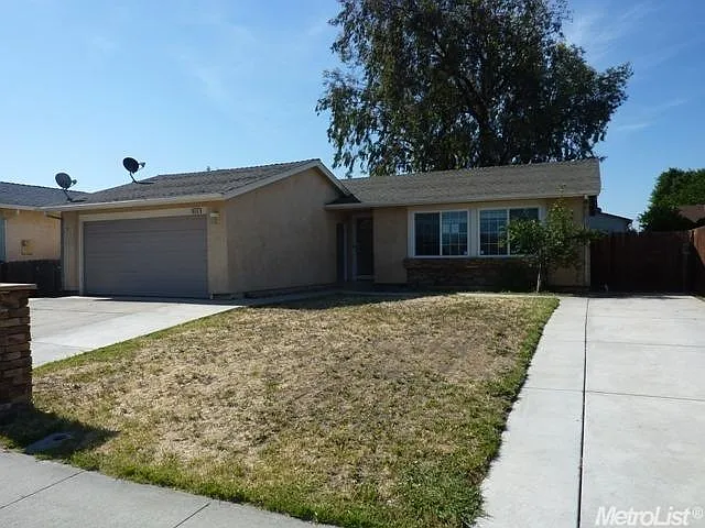 1840 Alegre Dr photo 1