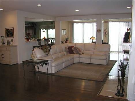 3rd image of 12590 Green Meadow Ct