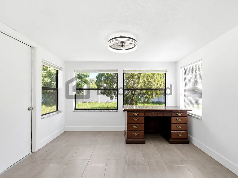 5053 Springland Dr — Photo 16