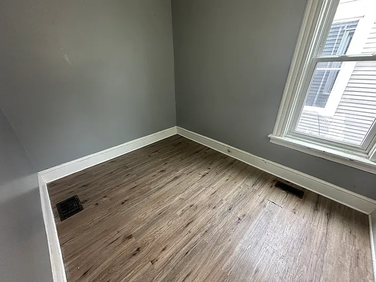 164 Elk St — Photo 7