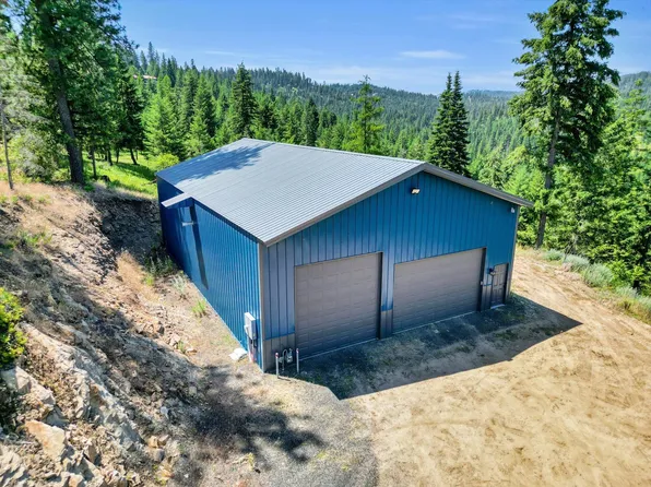 10209 N Elk Ln, Newman Lake, WA 99025