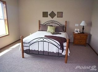 2291 Balsam Dr, North Mankato, MN 56003