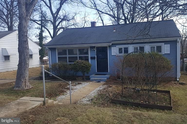 2nd image of 3709 Harmon Ave
