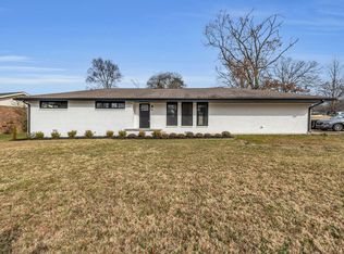 47 Elaine Cir, Fort Oglethorpe, GA 30742