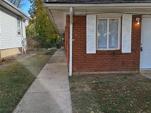 4th image of 616 Willow St