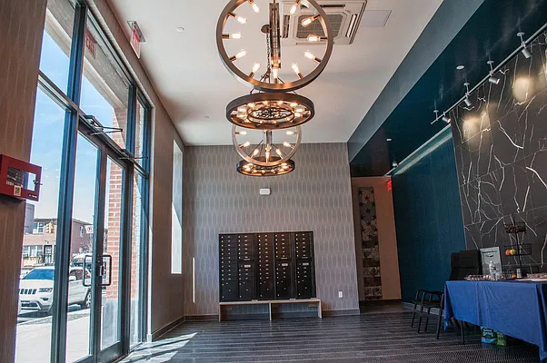 Rented by Manhattan Management LLC | media 34