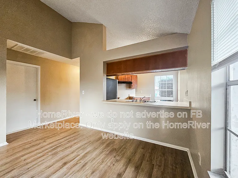 2682 Rachel Ct — Photo 8