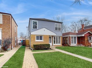 1835 Leland Ave, Evanston, IL 60201
