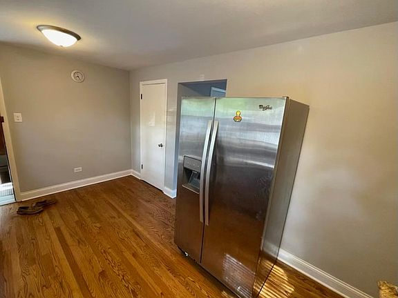 5th image of 5935 N Odell Ave APT 1D