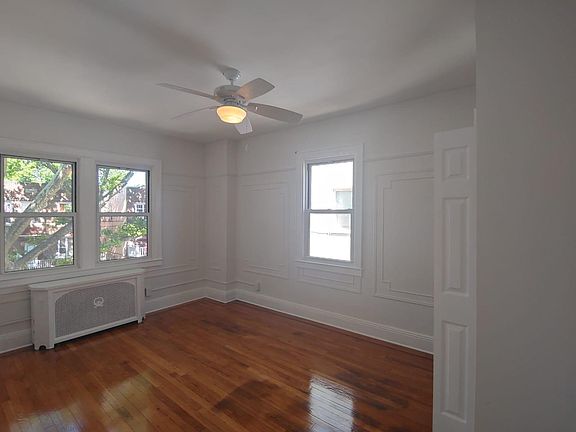 5th image of 2527 99th St #2F