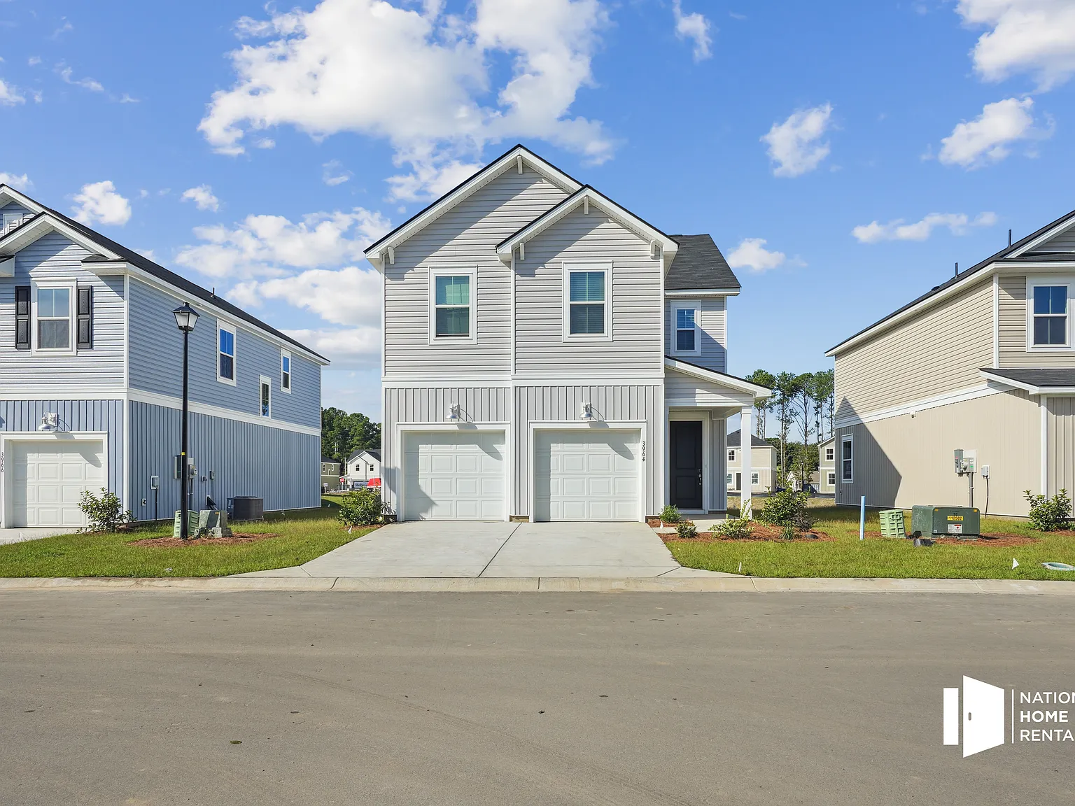 3 bed, 2.5 bath, 1616 sqft, $1,646 — Photo 2