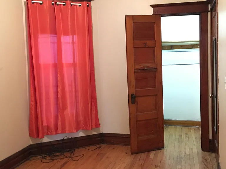 2637 N Ashland Ave #1 — Photo 7