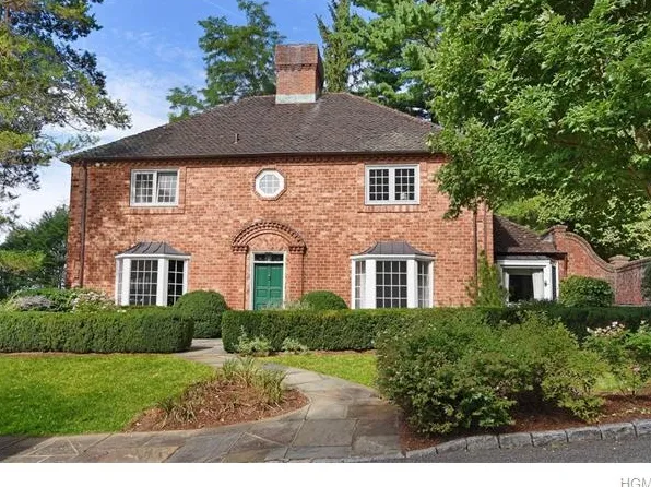 312 River Rd, Briarcliff Manor, NY 10510