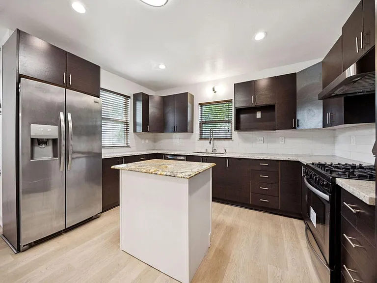 3415 Southmore Blvd — Photo 14