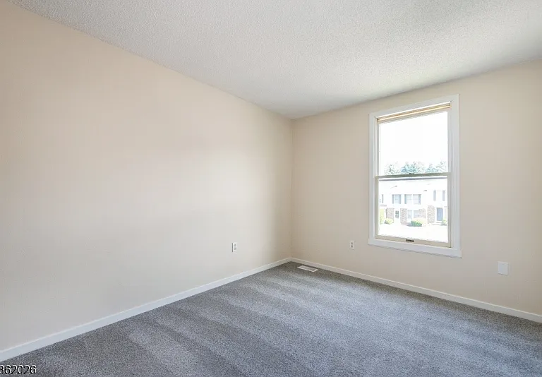 12 Liberty Ln — Photo 20