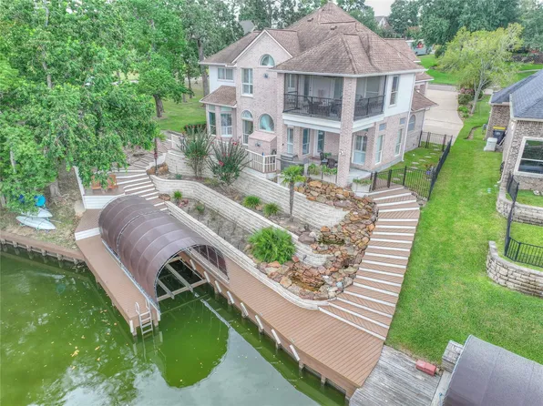 6087 Longmire Trl, Conroe, TX 77304