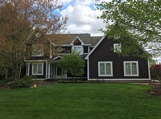8552 Glen View Dr, Howell, MI 48843