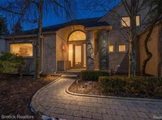 1603 Franklin Hills Dr #1, Bloomfield Hills, MI