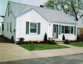 1st image of 604 Venetian Dr