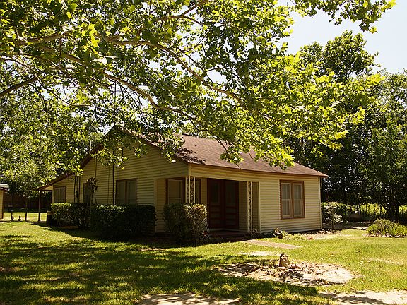 2nd image of 1429 W State Highway 71