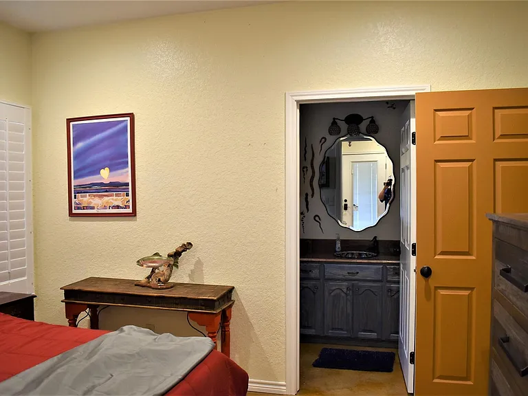 412 Pecan St — Photo 17