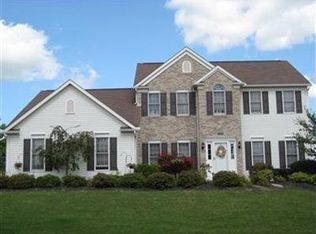 109 Kingston Dr, Aurora, OH 44202