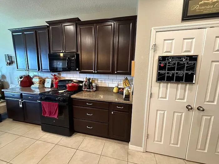 2228 Napone Ln — Photo 4