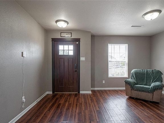 5th image of 400 Warrior Ct