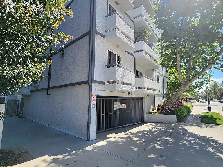 4401 Sepulveda Blvd #111 — Photo 74