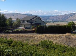 2727 E 18th St, The Dalles, OR 97058