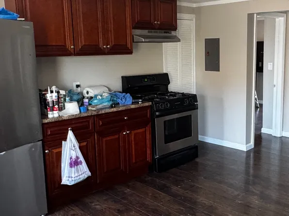 1415 Bleecker St APT 4, Utica, NY 13501