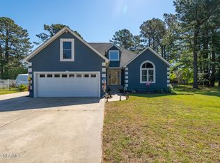 109 Camellia Dr, Camden, NC 27921