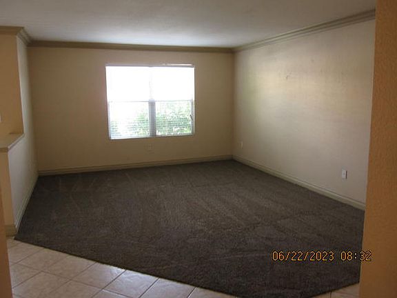 3rd image of 1150 N Buffalo Dr APT 1032