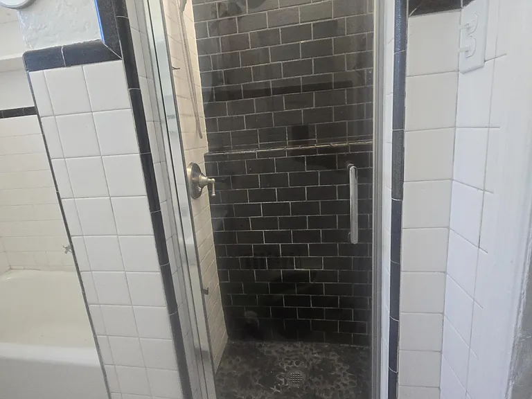 233 S 44th St #1 — Photo 12
