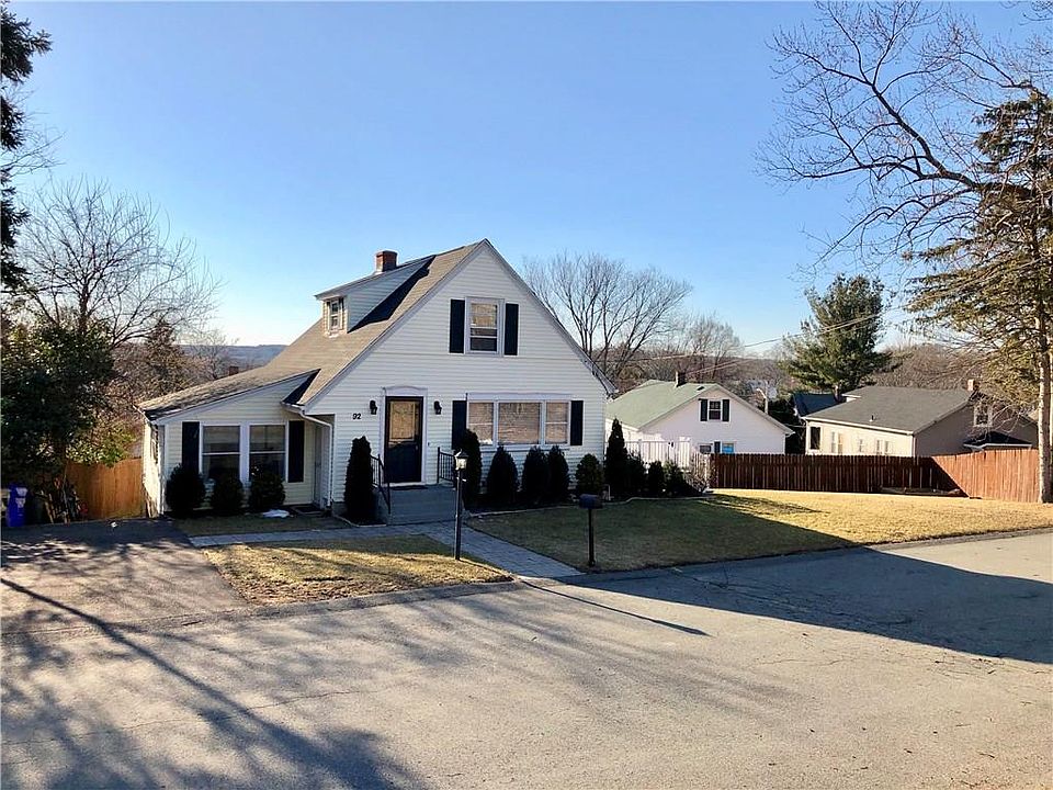 1st image of 92 Cottage Ave