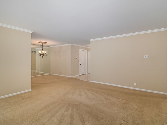 4th image of 2146 Sunderland Ct APT 101-A